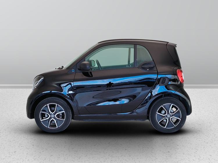 3 - smart fortwo Fortwo eq Passion 22kW